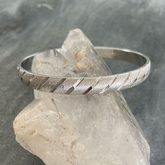 SOLD Vintage MONET Silver Bangle Bracelet - Picture 5 of 8